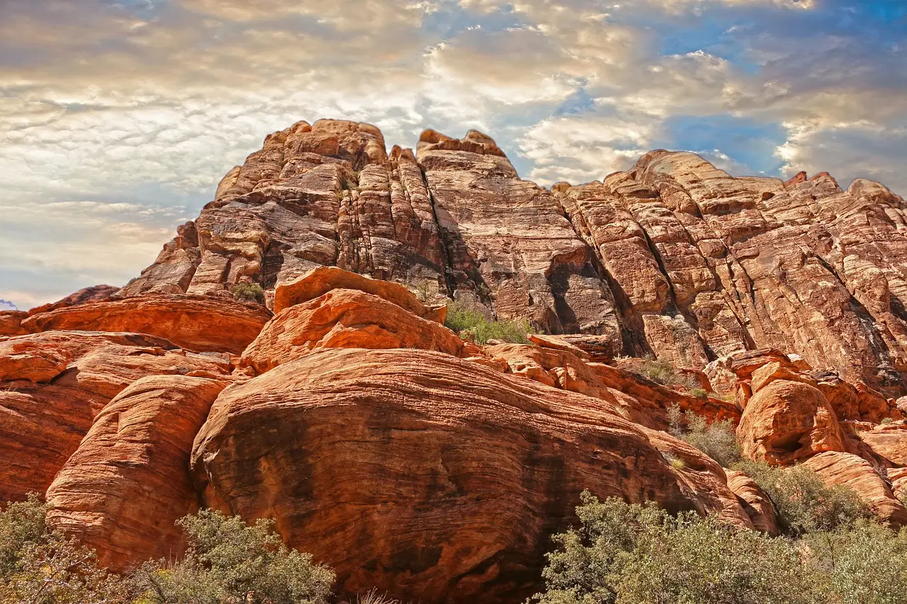 Red Rock Canyon Vegas Off the Strip