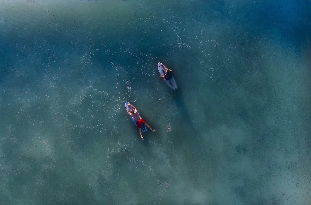 Night surfing